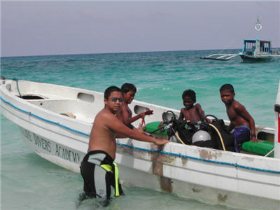 aqualife boat